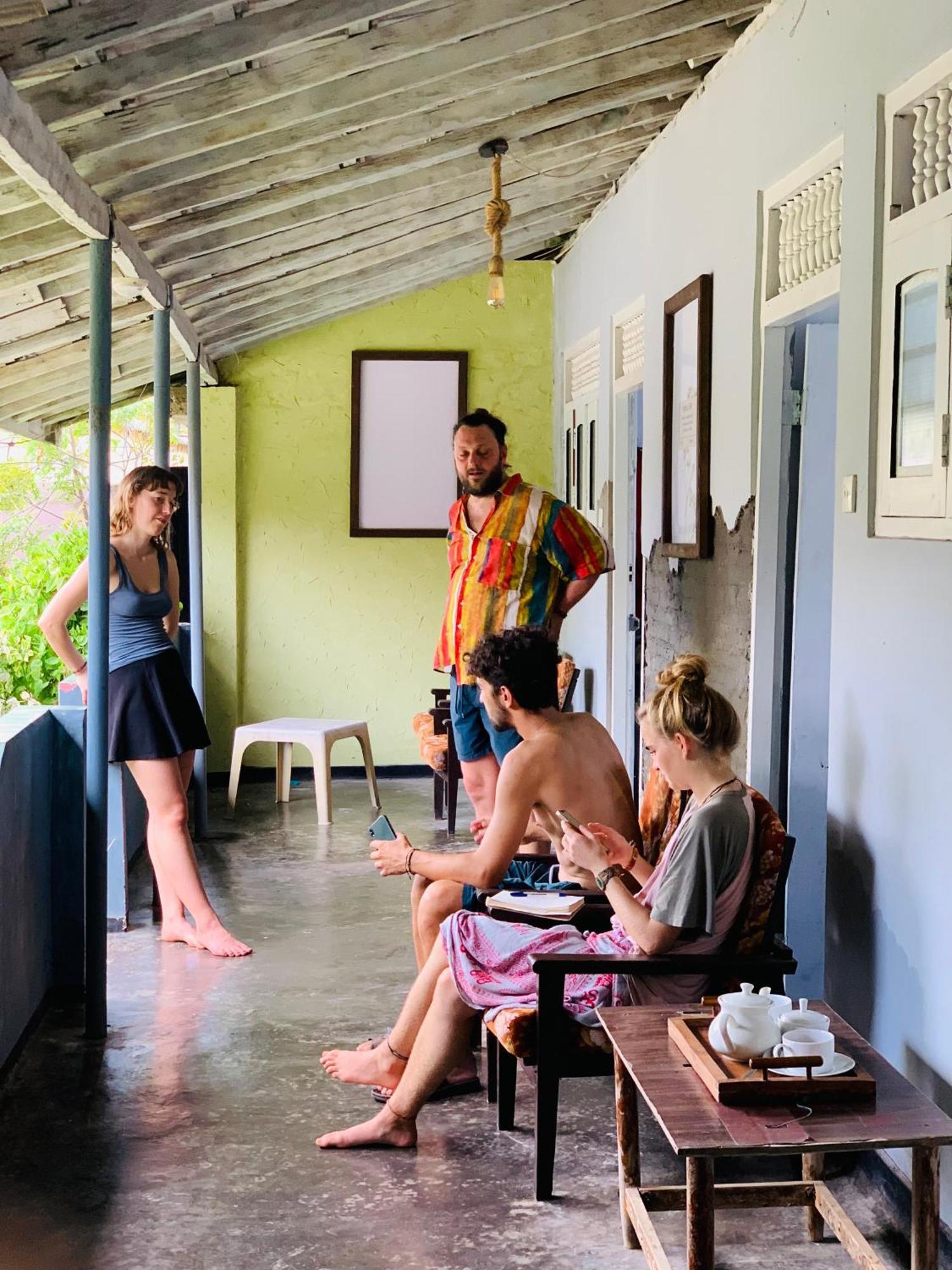 Flexi Lodge Negombo Esterno foto